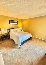 6202 Friars Rd, Unit 302 in San Diego, CA - Building Photo - Building Photo