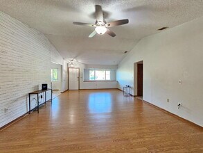 819 Glencove Ave NW in Palm Bay, FL - Building Photo - Building Photo