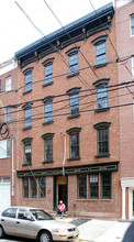 221 Willow Ave in Hoboken, NJ - Building Photo - Building Photo