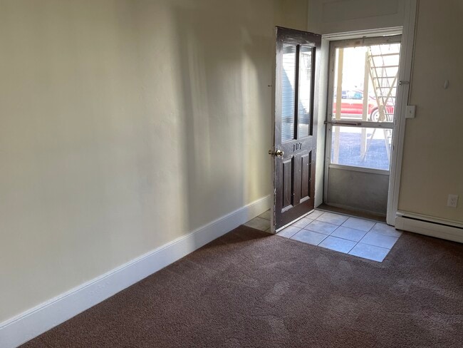 107 E 2nd St, Unit 107 in Hummelstown, PA - Building Photo - Building Photo