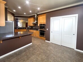 9900 Wilbur May Pkwy in Reno, NV - Building Photo - Building Photo