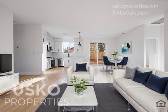 6225 Melody Ln-Unit -1 in Paradise, CA - Foto de edificio - Building Photo