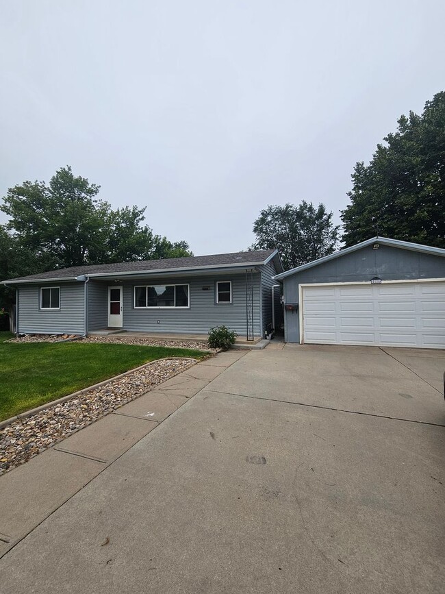 property at 2125 Stirling St