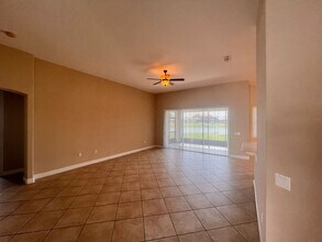 3534 Sunset Isles Blvd in Kissimmee, FL - Building Photo - Building Photo