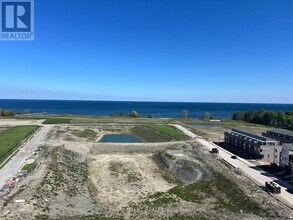 251 Masonry Wy in Mississauga, ON - Building Photo - Building Photo