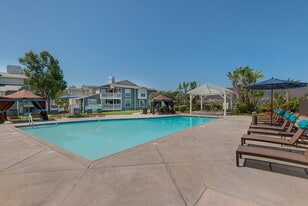 Carmel Landing in San Diego, CA - Building Photo