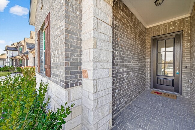 property at 138 Solana Point Dr