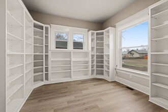 204 18th Ave S in Nampa, ID - Building Photo - Building Photo