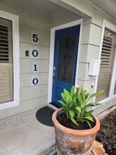 5010 Mayfair St in Bellaire, TX - Building Photo - Building Photo