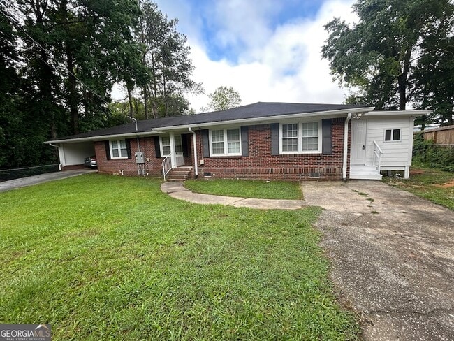 property at 261 Palms Ln SW