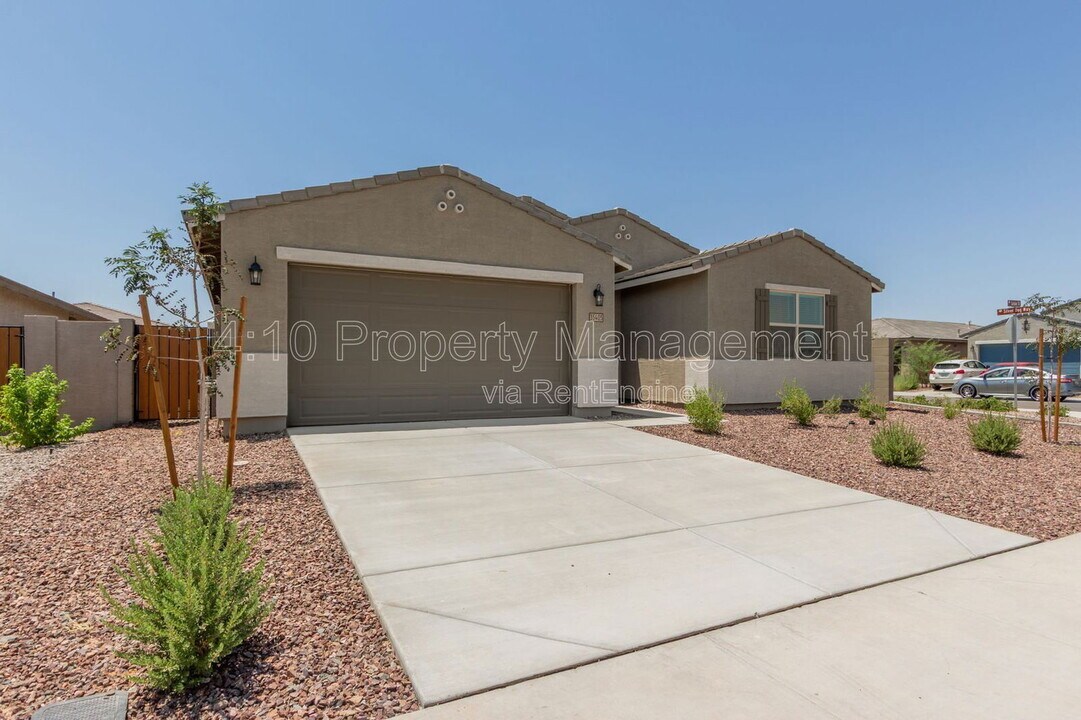 35405 W Catalan St in Maricopa, AZ - Building Photo