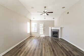 5871 Carrel Cove in Southaven, MS - Foto de edificio - Building Photo