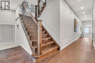 40 Britannia Ave E in Oshawa, ON - Building Photo - Building Photo