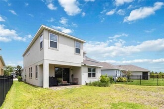 5653 Del Coronado Dr in Apollo Beach, FL - Building Photo - Building Photo