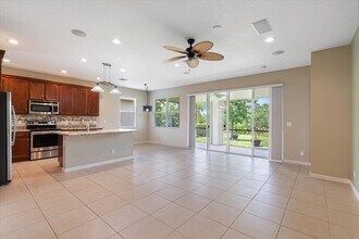 12054 SW Bennington Cir in Port St. Lucie, FL - Building Photo - Building Photo