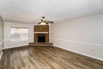 5525 Angelace Dr S in Bartlett, TN - Building Photo - Building Photo