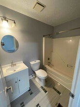 1907 Mt Hope Ct in Hanover, MD - Foto de edificio - Building Photo