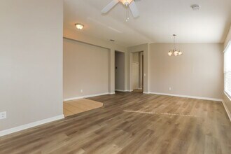 11515 Mountain Bay Dr in Riverview, FL - Building Photo - Building Photo