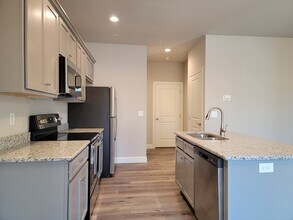 105 Magnolia Dr in Middletown, PA - Building Photo - Building Photo