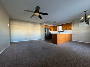 401 E Main St, Unit 8 in Brenham, TX - Building Photo - Building Photo