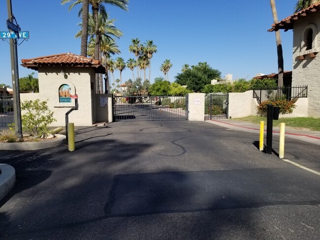 16445 N 29th Dr in Phoenix, AZ - Building Photo - Building Photo