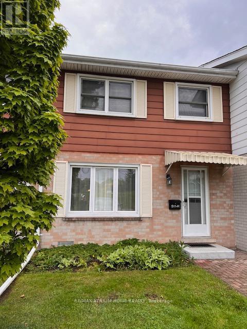 property at 511-55511 Weber St N