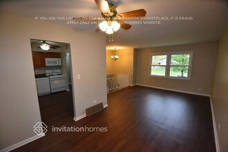 7939 Edgewood Ct in Woodridge, IL - Building Photo - Building Photo