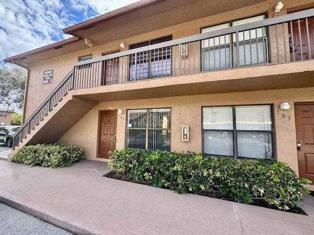 property at 10006 Winding Lake Rd