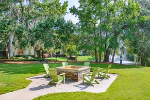 MAA Georgetown Grove in Savannah, GA - Building Photo