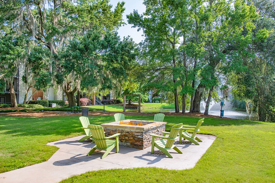 MAA Georgetown Grove in Savannah, GA - Foto de edificio