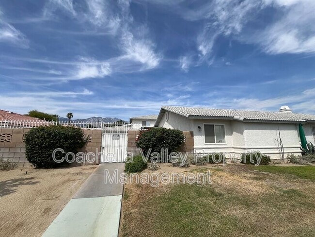 29555 Avenida La Paz in Cathedral City, CA - Building Photo - Building Photo