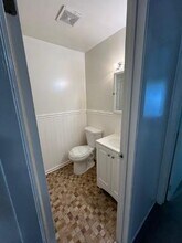 Jefferson Woods Apartments in Port Jefferson, NY - Foto de edificio - Building Photo