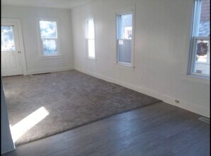 127 Maple St E in Amery, WI - Building Photo - Building Photo