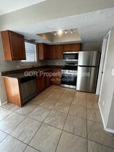 700 Fruit Ave NW in Albuquerque, NM - Building Photo - Building Photo