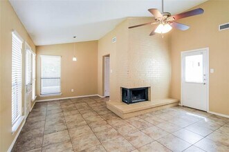 934 Sanders Dr in Duncanville, TX - Building Photo - Building Photo