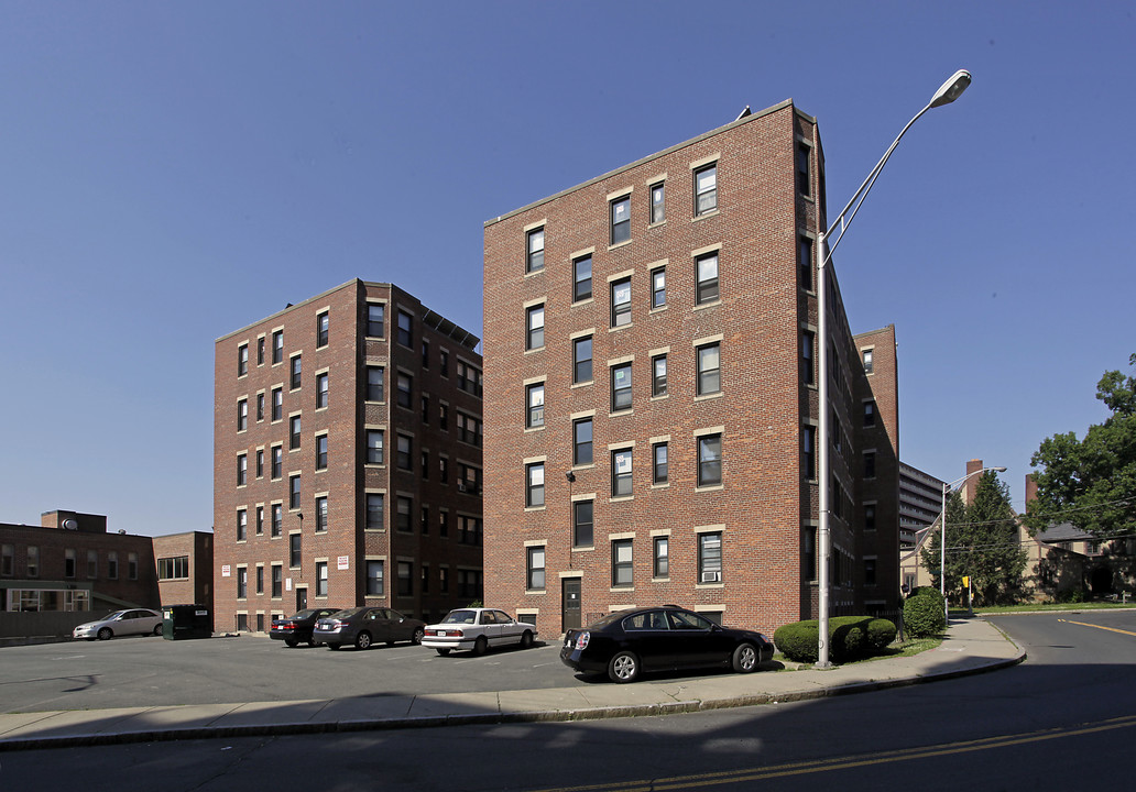 17-19 Washington Street in Malden, MA - Foto de edificio