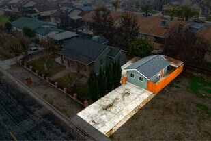 1825 Letts Ave in Corcoran, CA - Building Photo