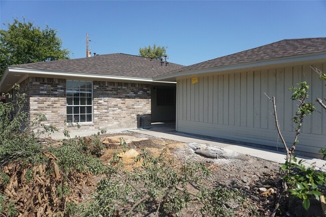 property at 1913 Normal Park Dr