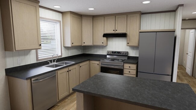 5168 Champagne Dr in Flint, MI - Building Photo - Building Photo