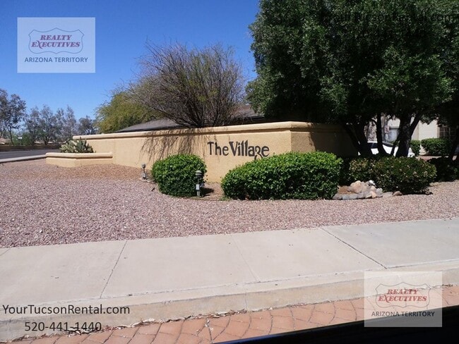 property at 1692 W Wood Bridge Ct