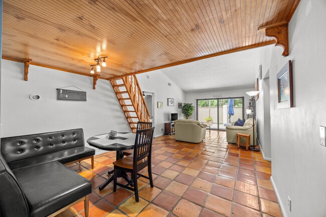 257 Pleasant Wood Dr in Wellington, FL - Building Photo - Building Photo