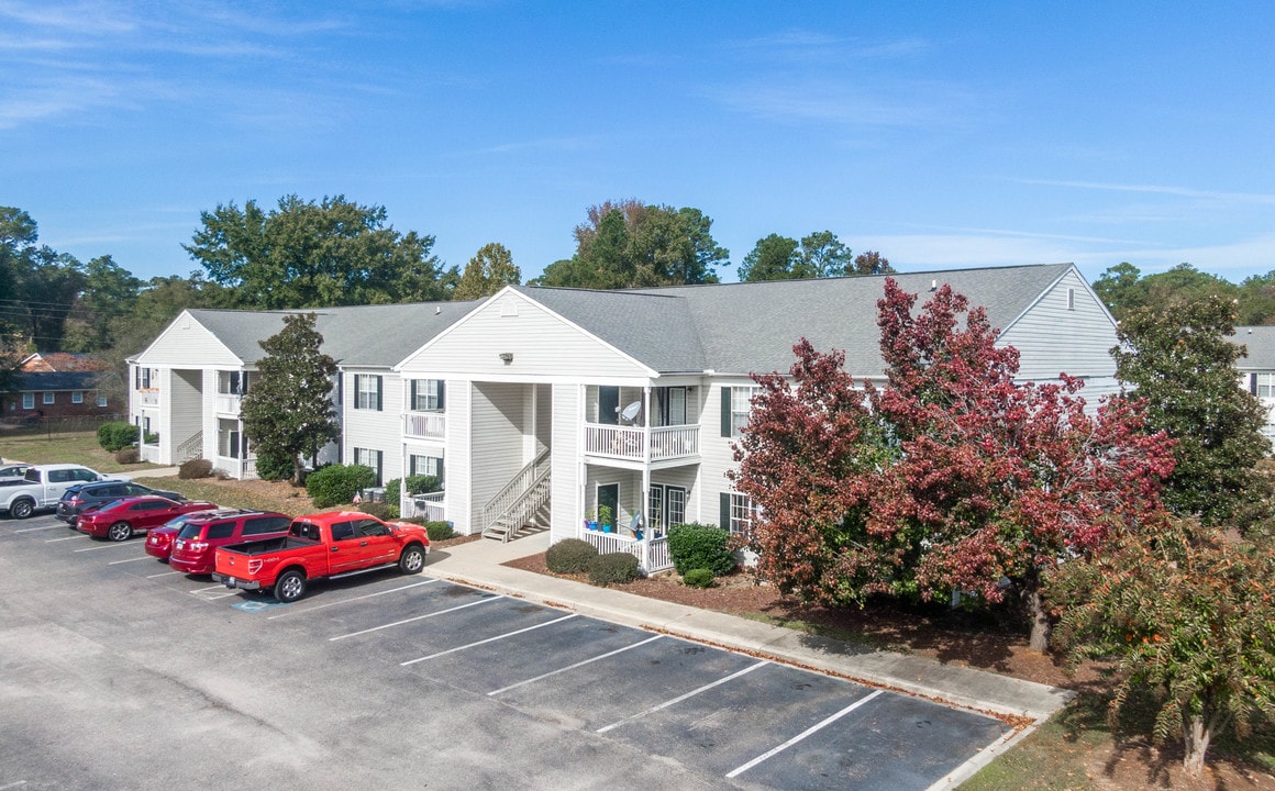 Brittany Place in Florence, SC - Building Photo