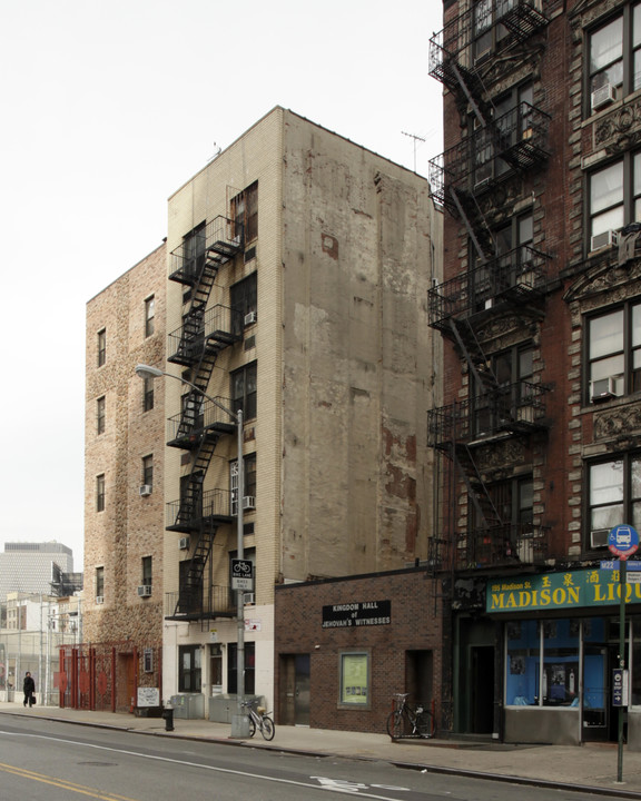 191 Madison St in New York, NY - Foto de edificio