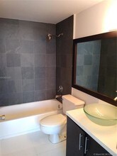 770 Claughton Island Dr-Unit -PH29 in Miami, FL - Building Photo - Building Photo