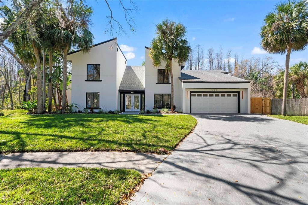 4520 Pine Hollow Dr in Tampa, FL - Building Photo