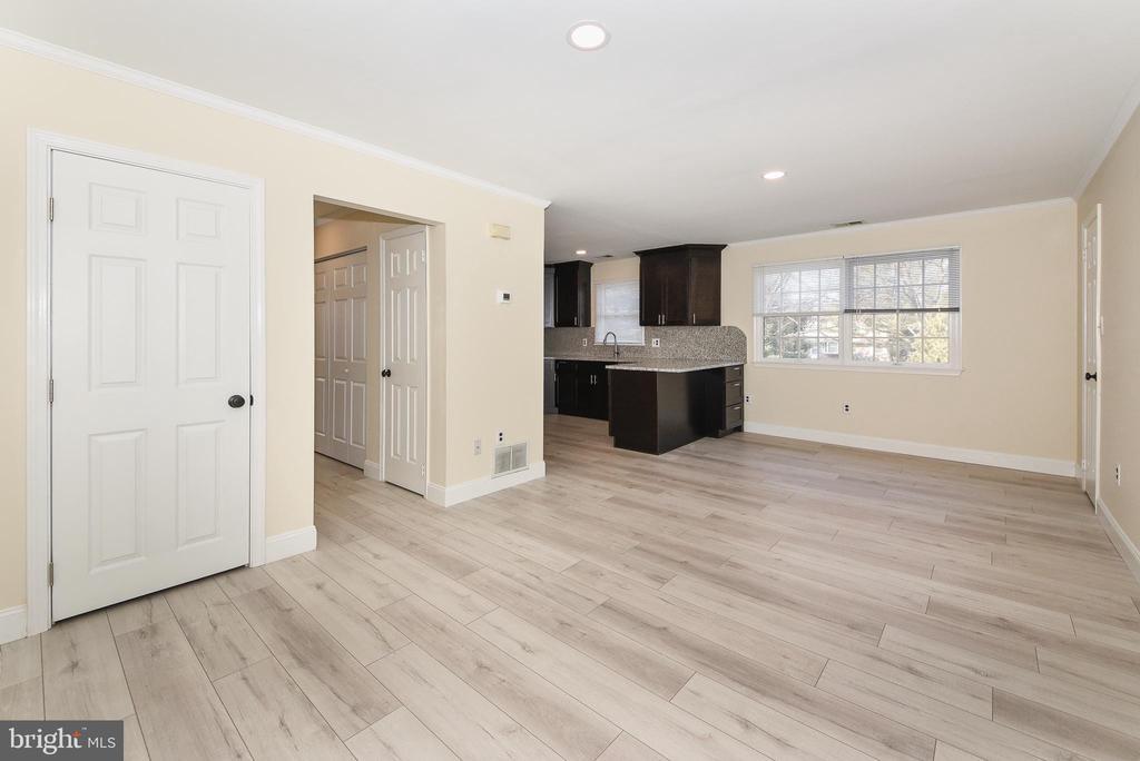 2103 Whitpain Hills in Blue Bell, PA - Building Photo