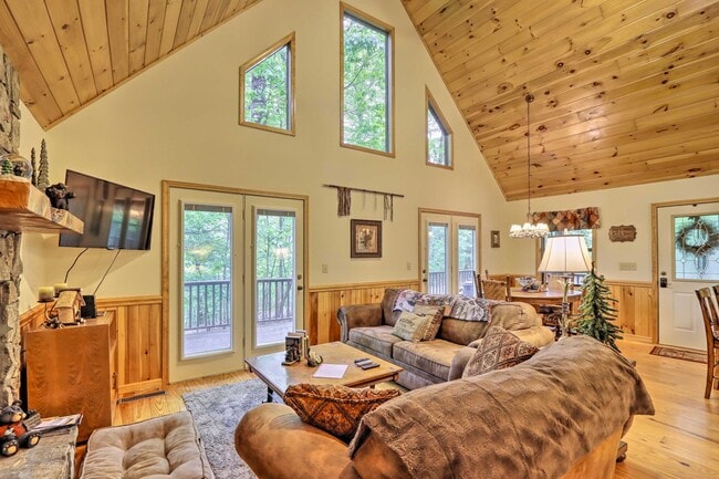 property at 100 Carvers View Trl