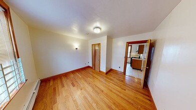 1 Normandy St, Unit 3 in Boston, MA - Building Photo - Building Photo