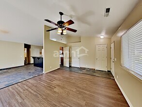 1471 N Lewis Peak Dr in Ogden, UT - Foto de edificio - Building Photo