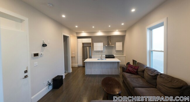 14 Sumner St in Boston, MA - Building Photo - Building Photo